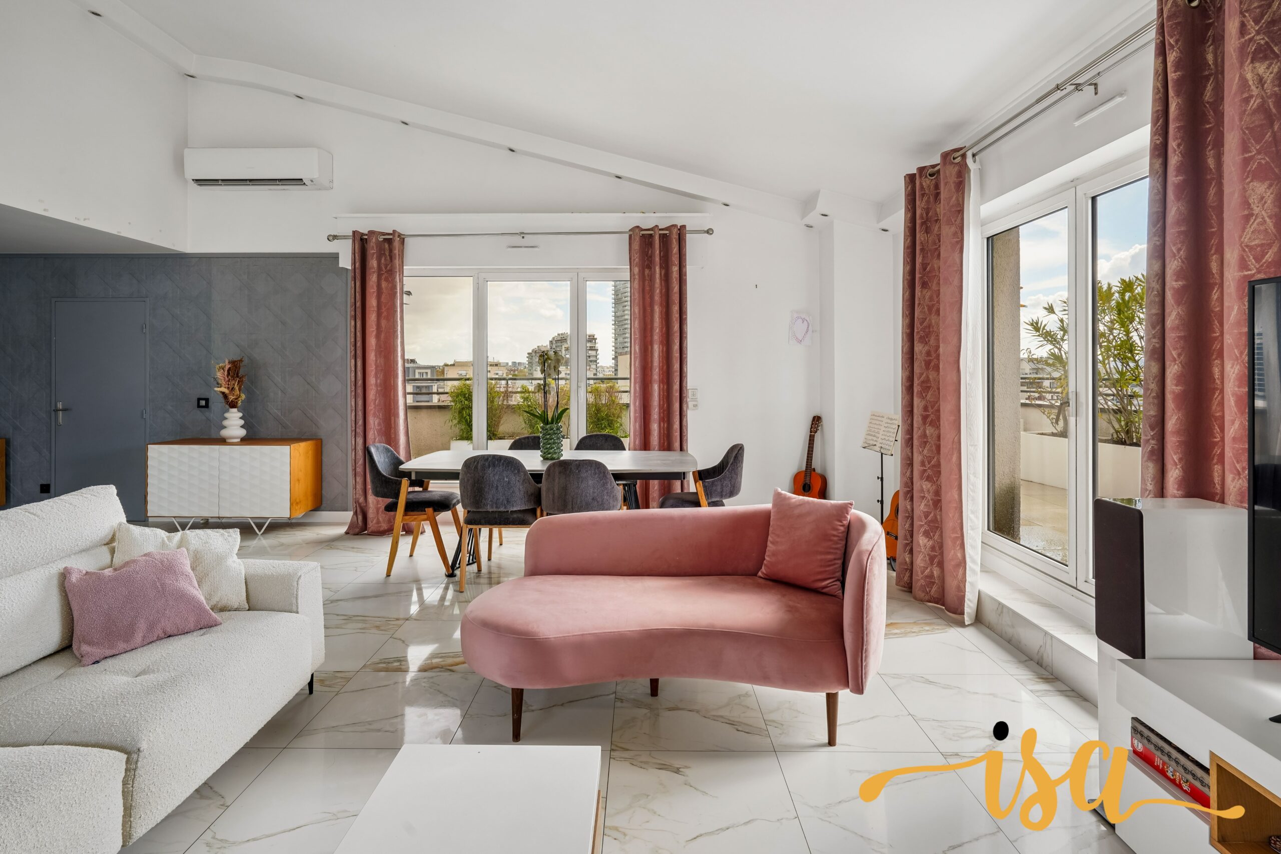 Rénovation d’exception à Puteaux : Duplex de prestige & marbre Calacatta – 92